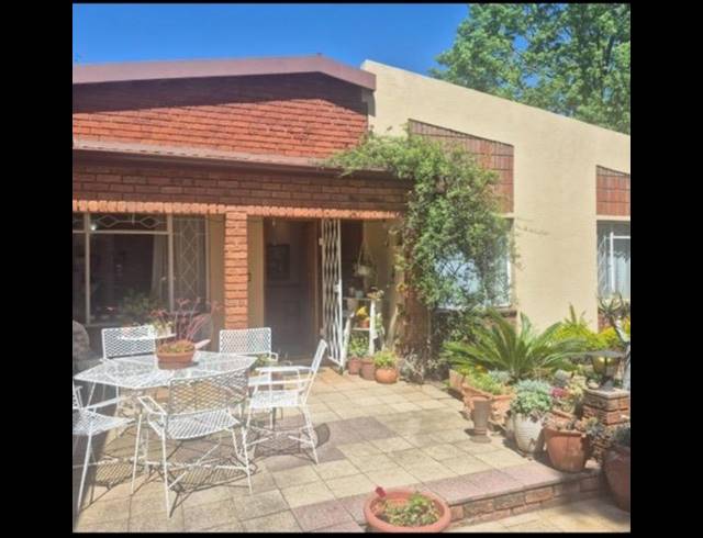 3 BEDROOM HOUSE FOR SALE IN BIRCH ACRES